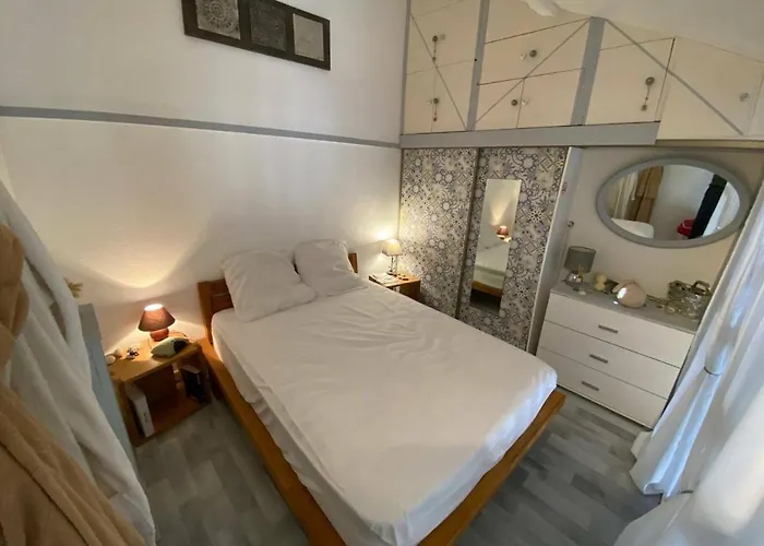 Climatisée 4 Pers, Proche Plage, Terrasse, Aqualand à 2,5 Km - Fr-1-81-533