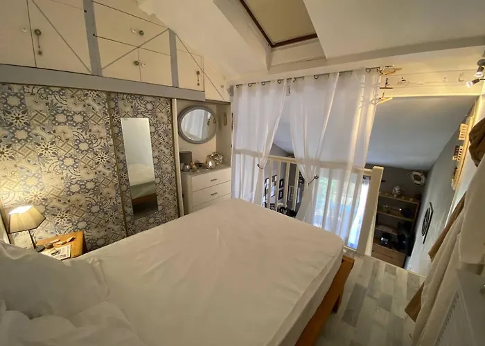 Climatisée 4 Pers, Proche Plage, Terrasse, Aqualand à 2,5 Km - Fr-1-81-533 Villa *